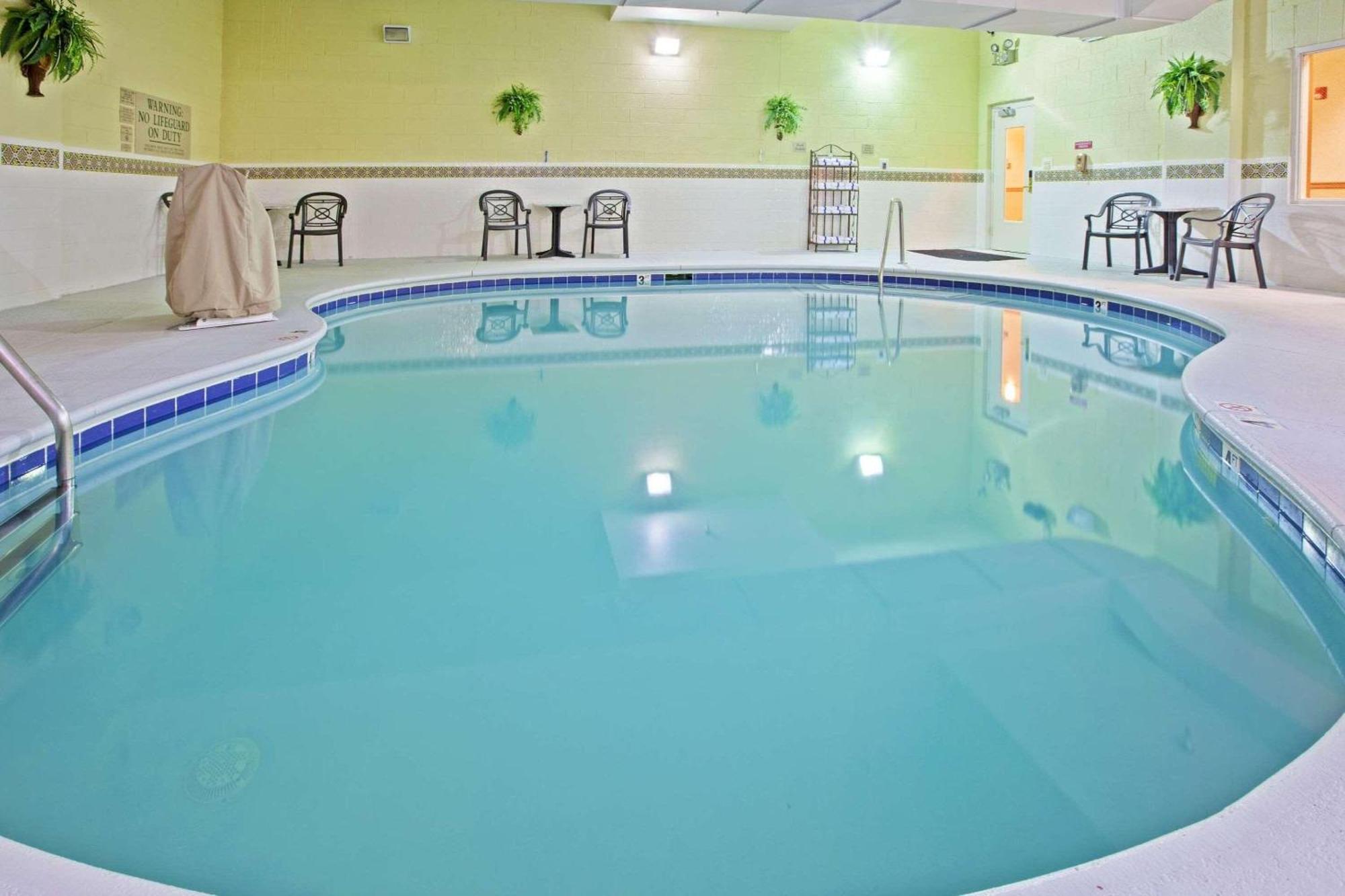 Country Inn & Suites By Radisson, Knoxville West, Tn Зручності фото